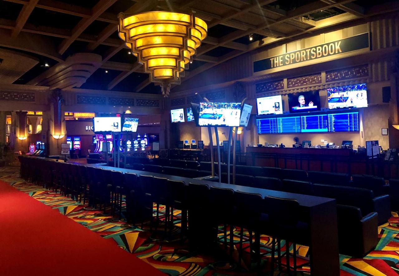 The Inn At Charles Town / Hollywood Casino Eksteriør billede