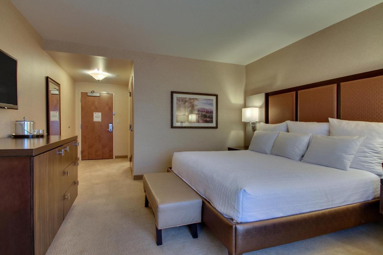 The Inn At Charles Town / Hollywood Casino Eksteriør billede